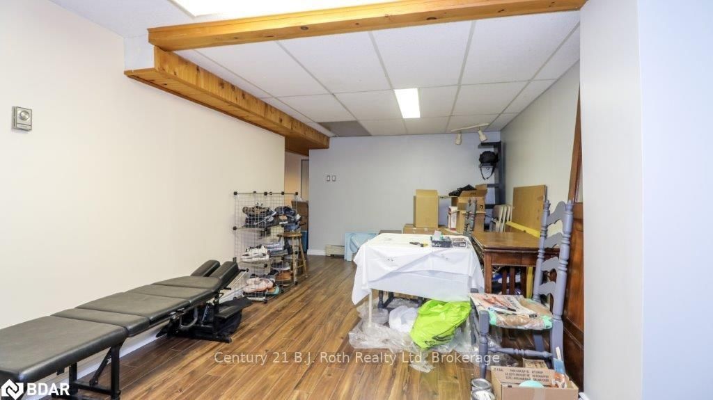 Listing Image 32