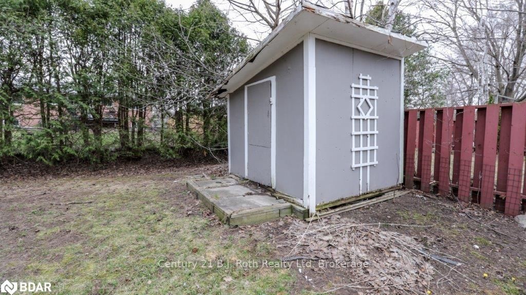 Listing Image 8