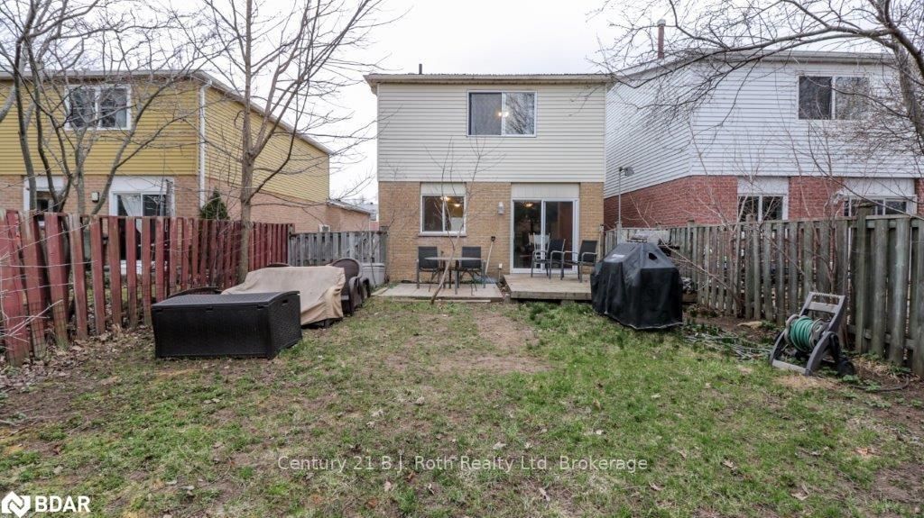 Listing Image 9