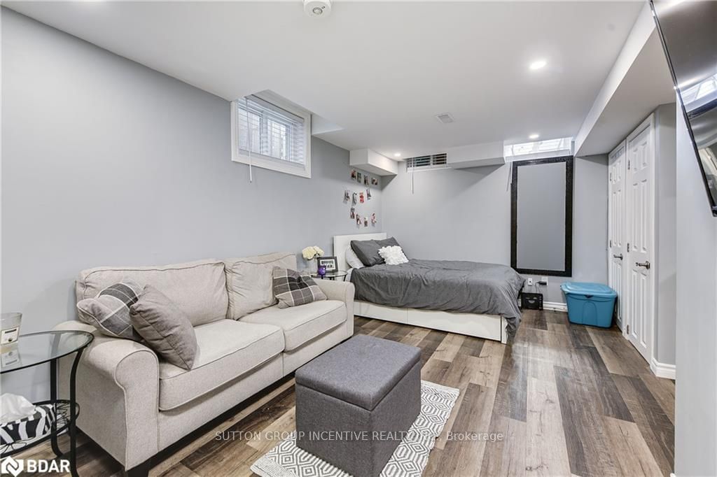 Listing Image 35