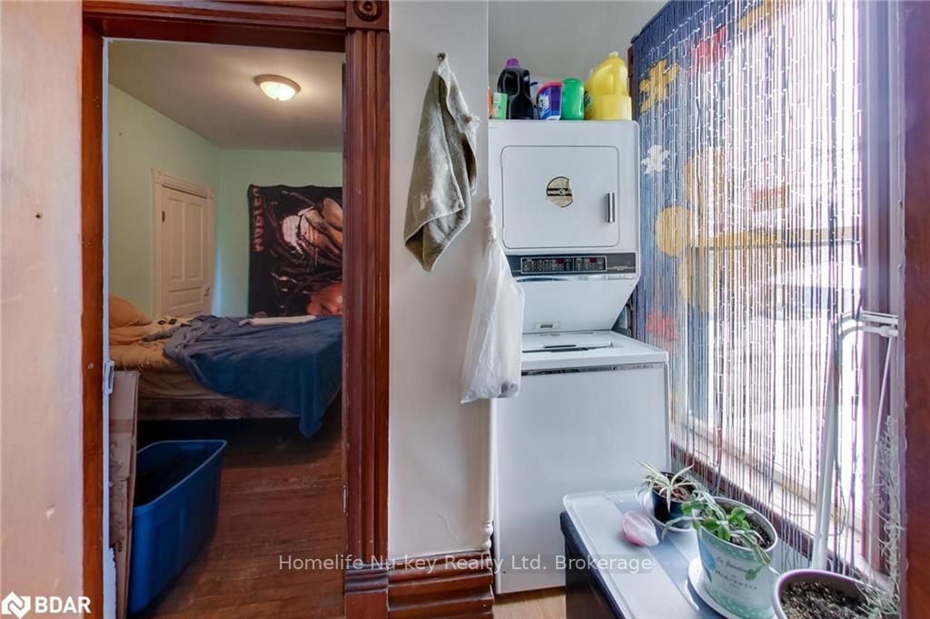 Listing Image 14