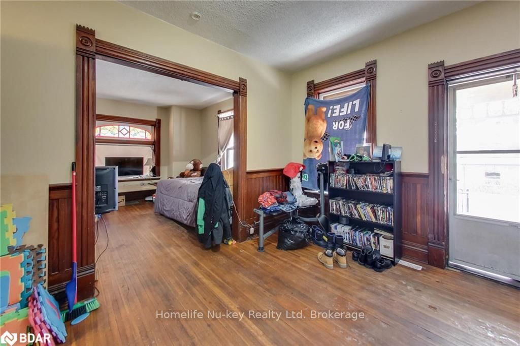Listing Image 37