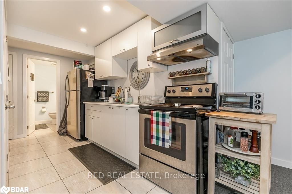Listing Image 15