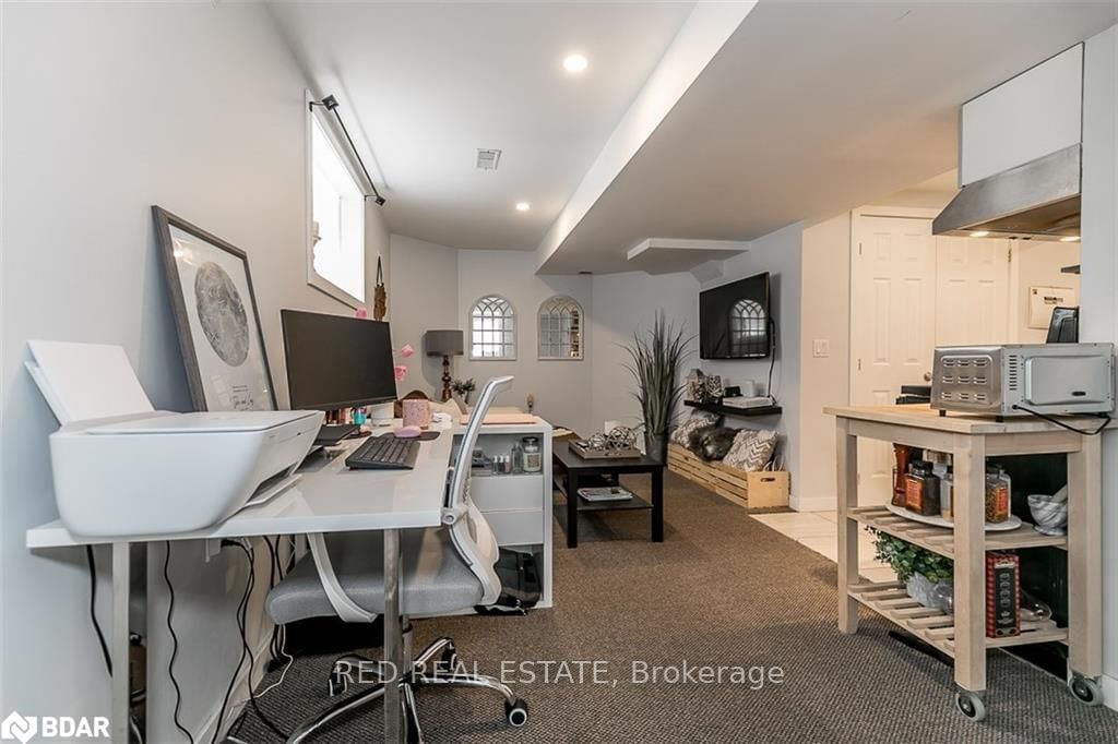 Listing Image 22
