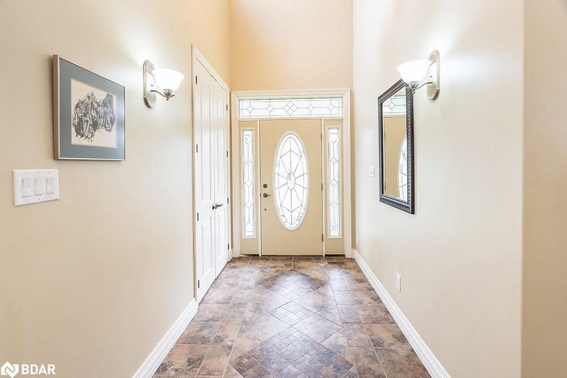 3276 Turnbull Dr, Severn, L3V 0Y4 | Image 3