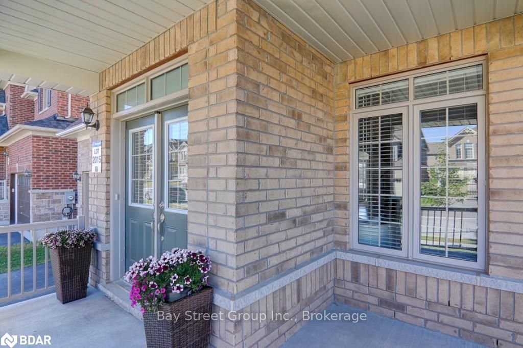 Listing Image 7
