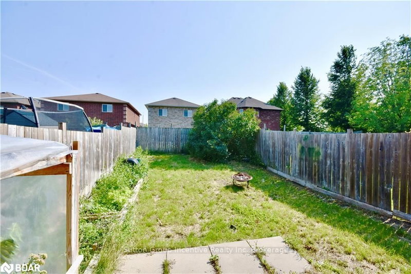 283 Dunsmore Lane, Barrie, L4M 7A7 | Image 3