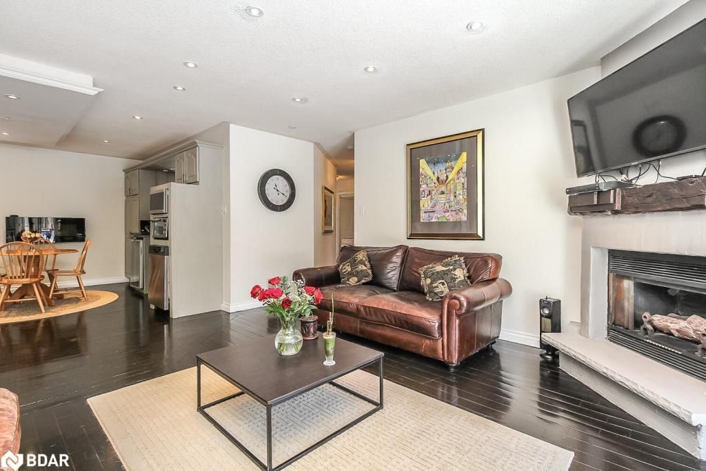 Listing Image 15