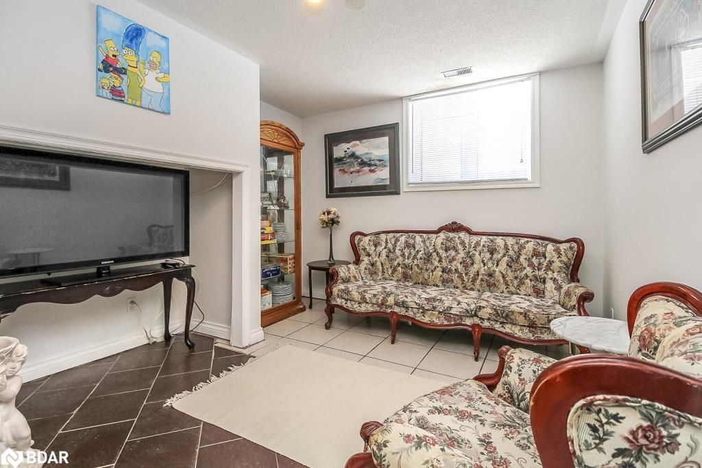 Listing Image 30
