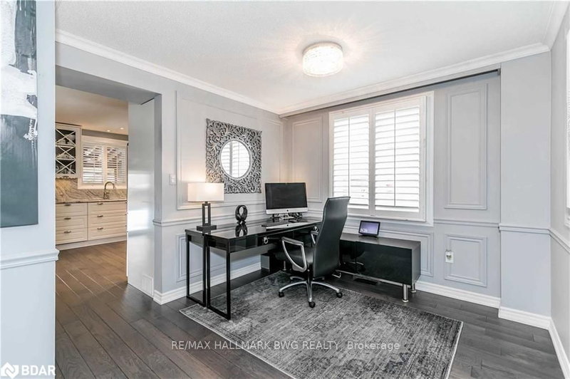 5 Claire Dr, Barrie, L4N 5X9 | Image 3