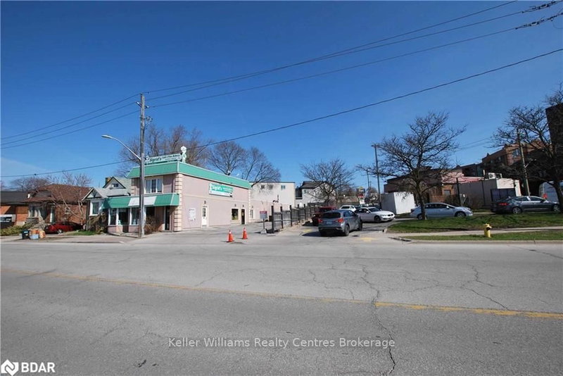 10 Ross St, Barrie, L4N 1E7 | Image 3