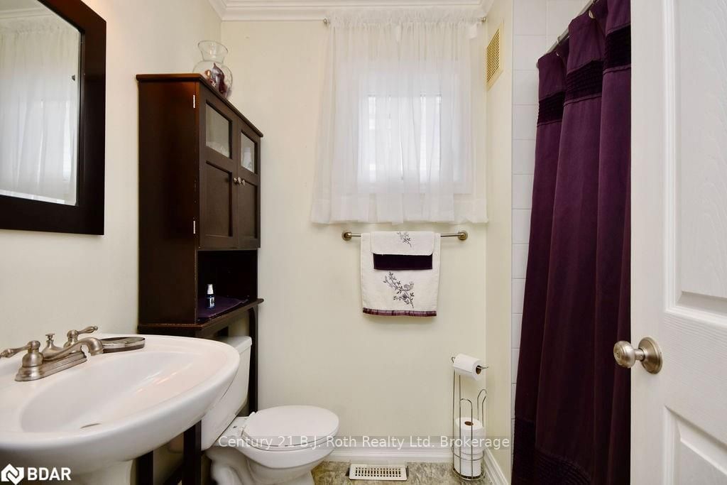 Listing Image 16