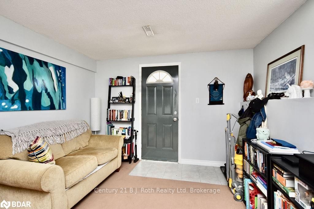 Listing Image 23