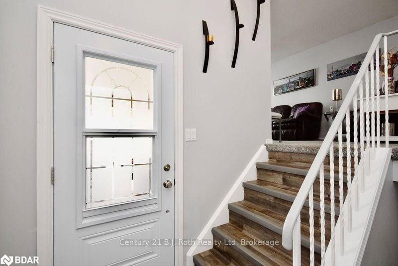 47 D'ambrosio Dr, Barrie, L4N 6V6 | Image 3