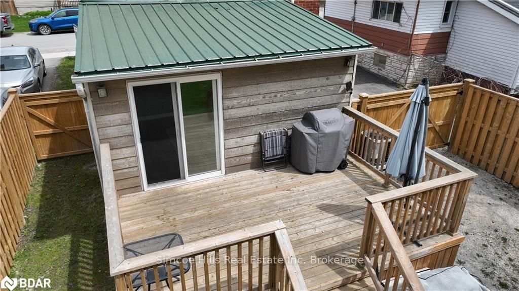 Listing Image 7