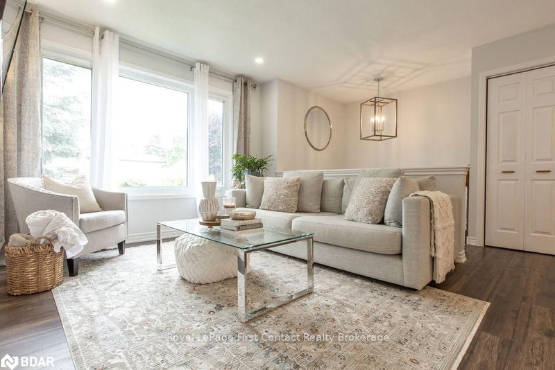 177 Shannon St, Orillia, L3V 7B6 | Image 3