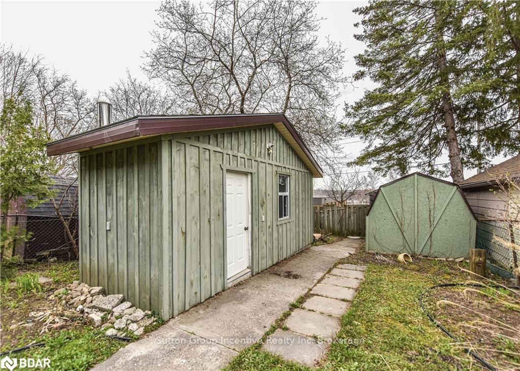 Listing Image 7