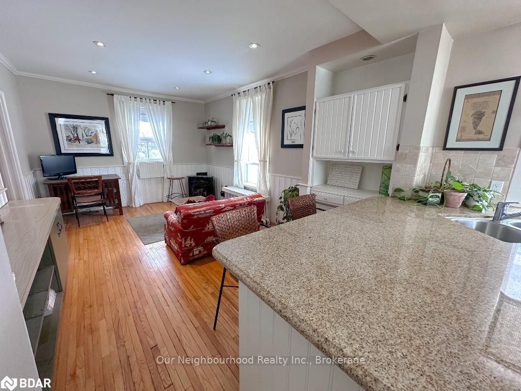 Listing Image 9