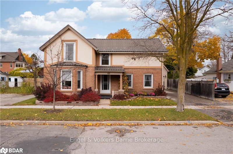 46 Park St, Barrie, L4N 1H5 | Image 2