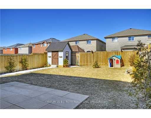 Listing Image 7