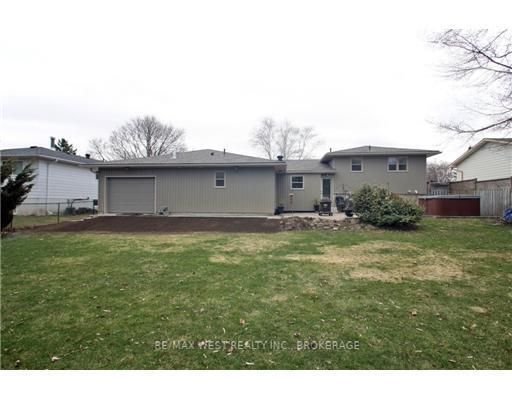 Listing Image 7