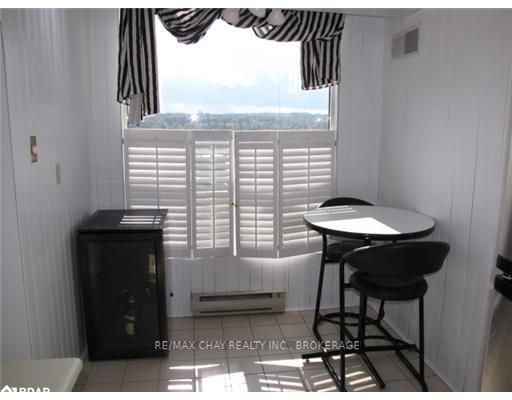 Room2