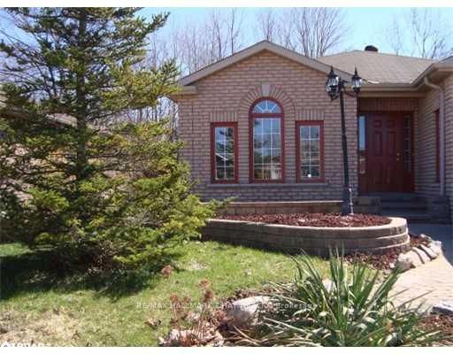 63 Benson Dr, Barrie, L4N 7Y2 | Image 3