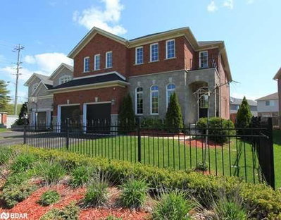 Detached House sold at 3 Prince William Way, Barrie, Ontario, L4N 0Y9 - Innis-Shore - MLS: S6262047