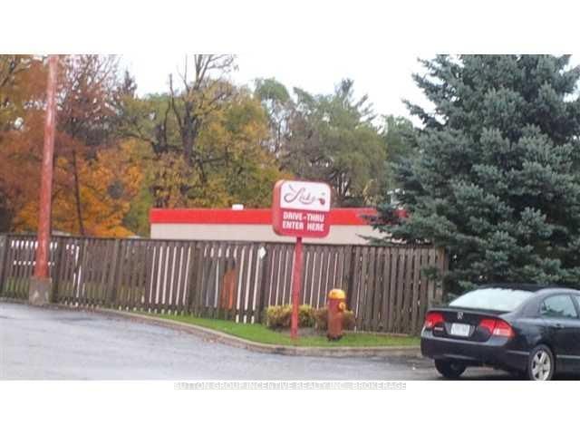 347 Bayfield St, Barrie, L5M 3C3 | Image 2