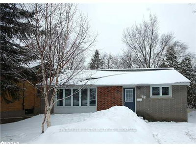 Detached House sold at 188 St Vincent Street, Barrie, Ontario, L4M 3Z4 - Wellington - MLS: S6265326