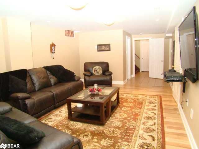 Listing Image 19