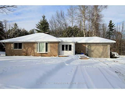 Detached House sold at 215 Dock Road, Barrie, South Shore, L4N 7S9 - MLS: S6265478