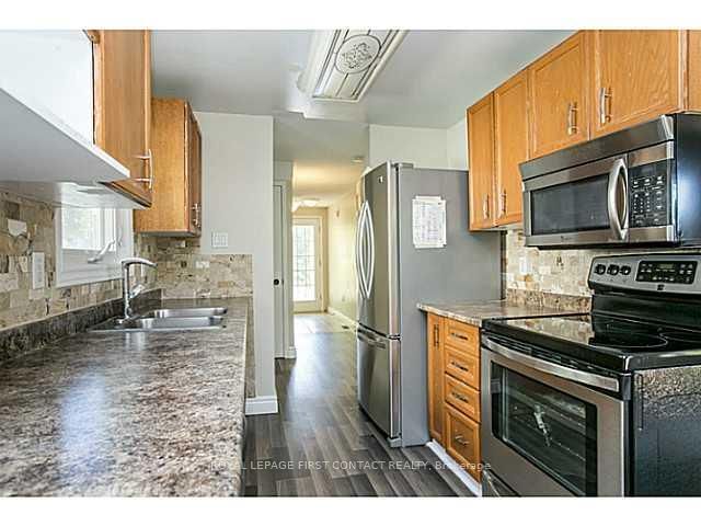 56 Shakespeare Cres, Barrie, L4N 6C1 | Image 3