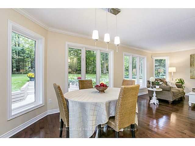 14 Alana Dr, Springwater, L4N 7K9 | Image 3