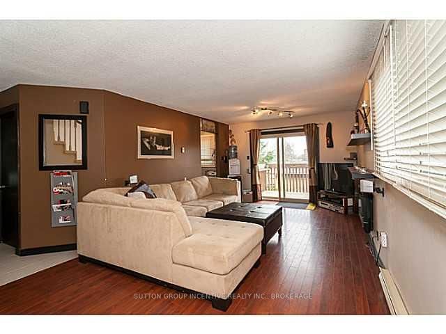 7 - 23 Meadow Lane, Barrie, L4N 7K3 | Image 2