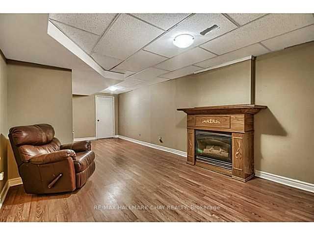 Listing Image 22