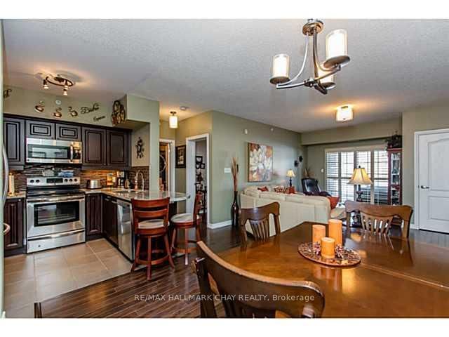 106 - 39 Ferndale Dr S, Barrie, L4N 5T5 | Image 3