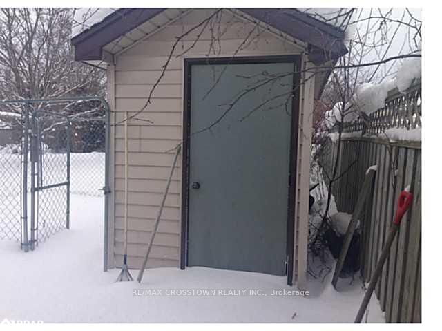 Listing Image 5