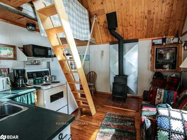 Listing Image 22