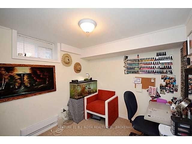 Listing photo 5