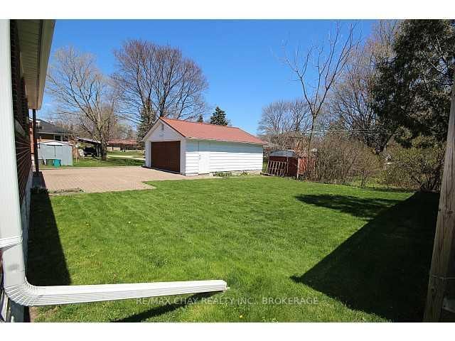 Listing Image 4