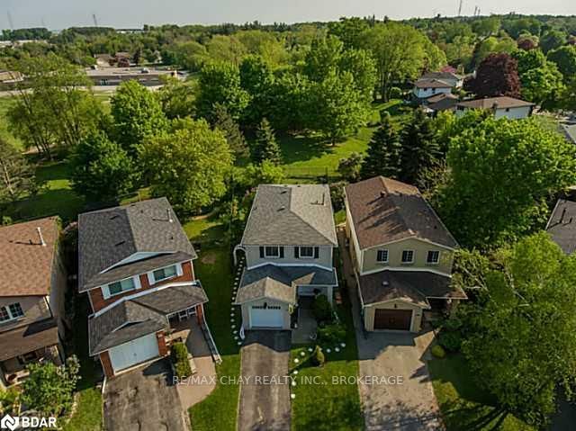 Listing Image 3