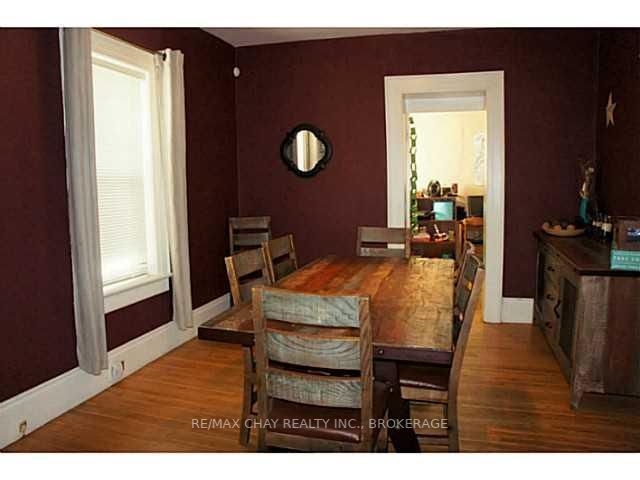 Listing photo 5