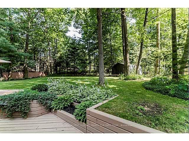 14 Alana Dr, Springwater, L4N 7K9 | Image 2