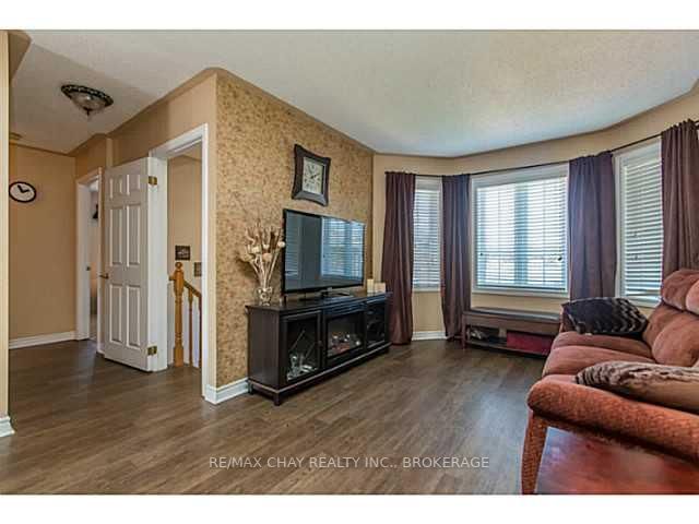 114 Bird St, Barrie, L4N 0W6 | Image 3