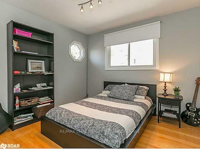 Listing Image 18