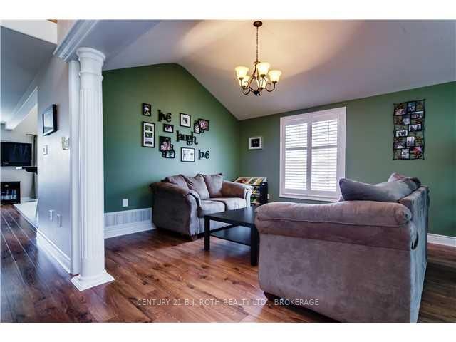 Listing Image 5