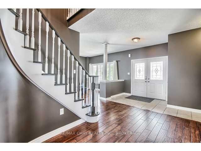 416 Mapleton Ave, Barrie, L4N 0Z9 | Image 3