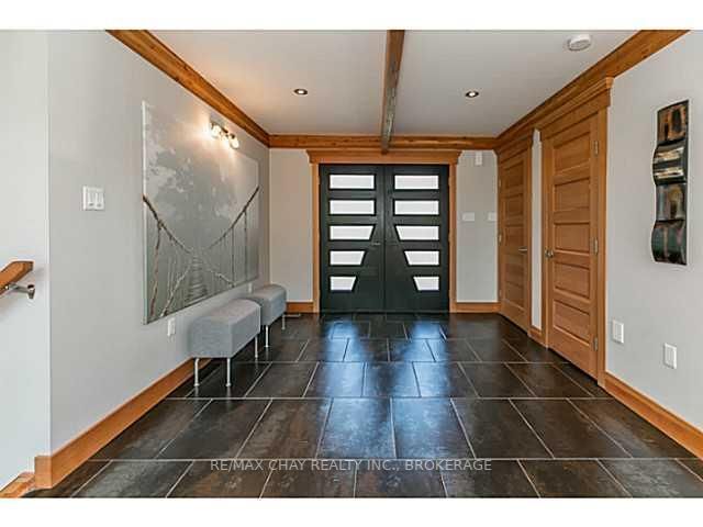 22 Houben Cres, Oro-Medonte, L0L 1T0 | Image 3