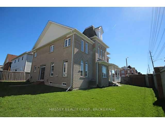 135 Prince William Way, Barrie, L4M 7H6 | Image 2